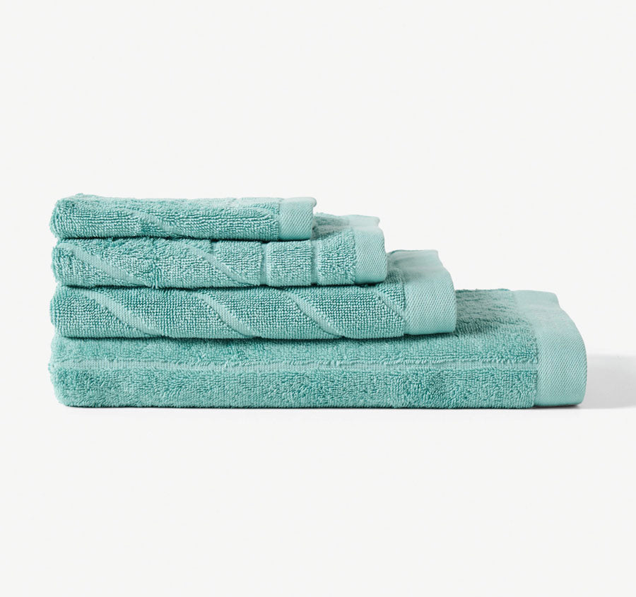 Aqua green online towels