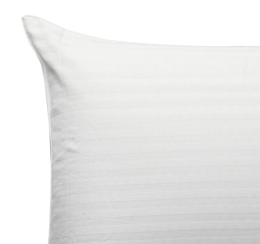 Logan and mason deluxe outlet natural latex pincore pillow